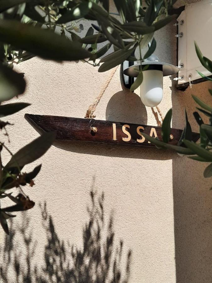Issa - 2 Min Walk To * Kastela